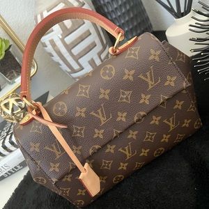 *Authentic* Louis Vuitton Cluny BB Handbag